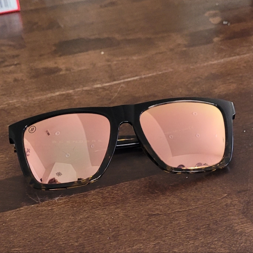 Blender Sunglasses with Pink Mirrored Lenses